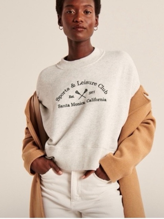 Abercrombie & Fitch Tops - Abercrombie & Fitch Heather Gray Sports & Leisure Club Cropped Sweatshirt